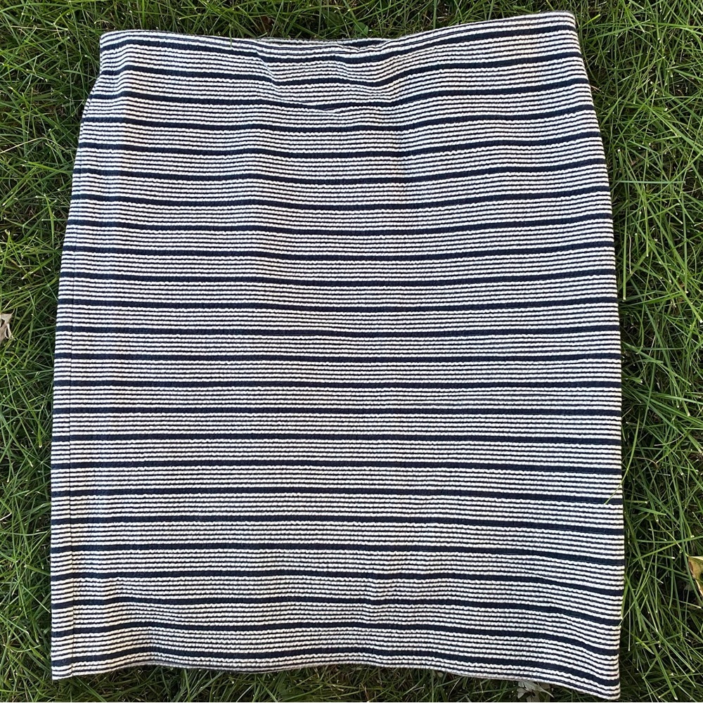 Ann Taylor LOFT causal skirt Size Large/L